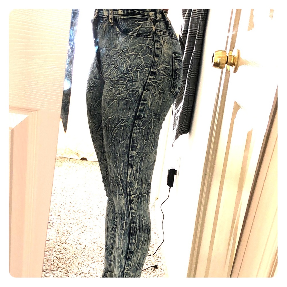 High waisted blue and white tie die jeans